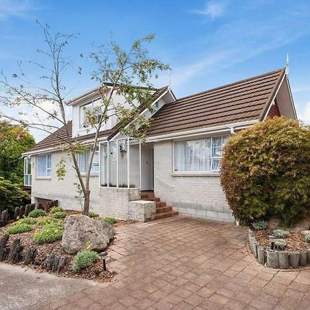 Charming Hideaway Villa Taupo Luaran gambar